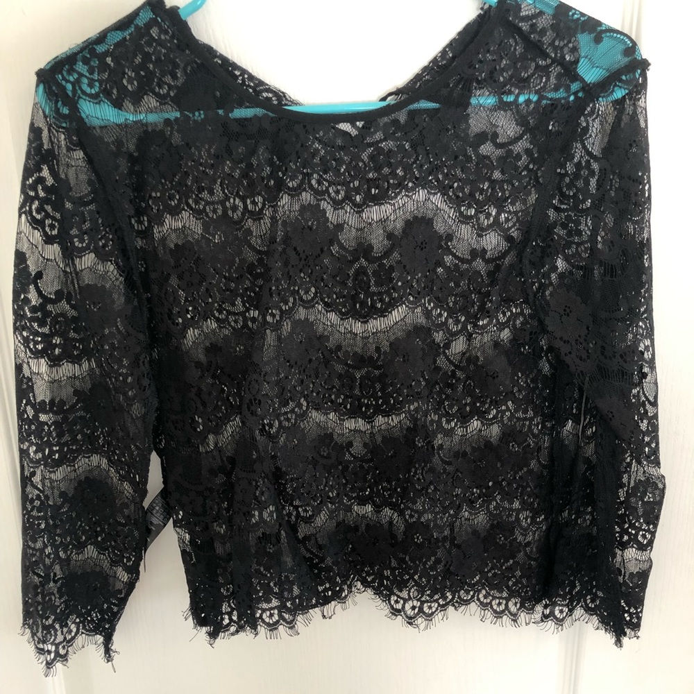 Black lace crop